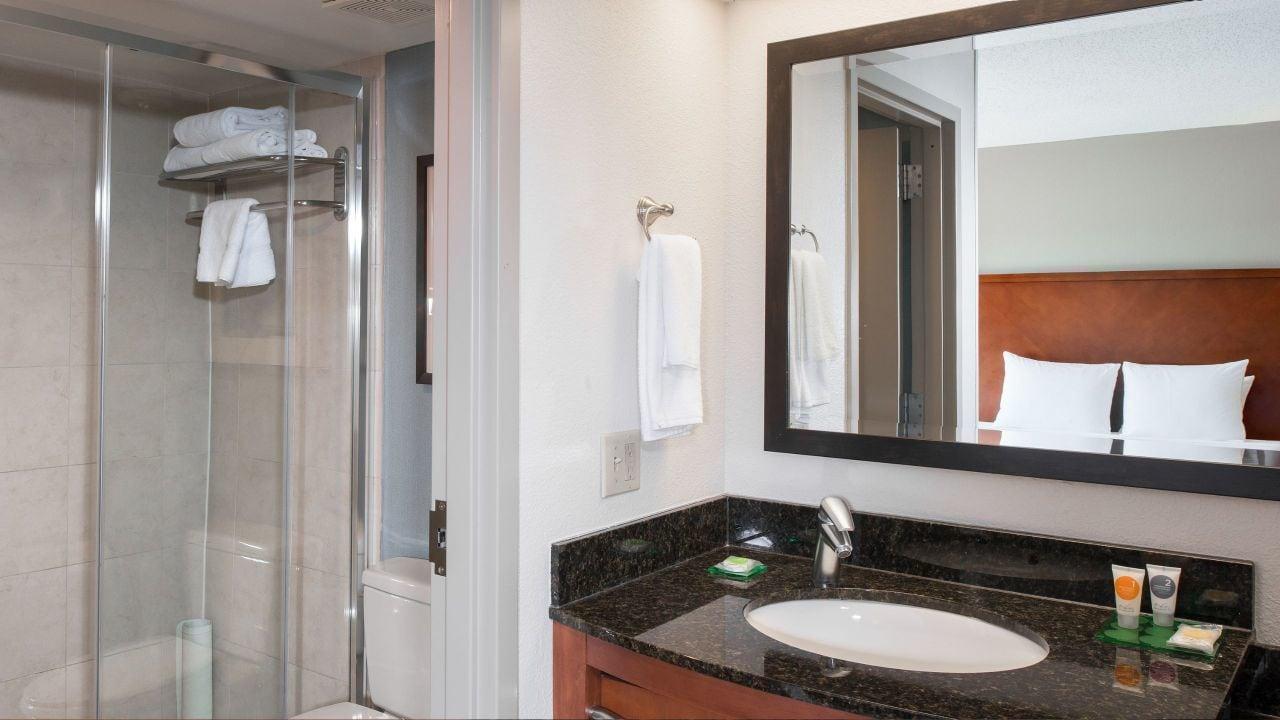 Hyatt Place Dallas Las Colinas Irving Bagian luar foto