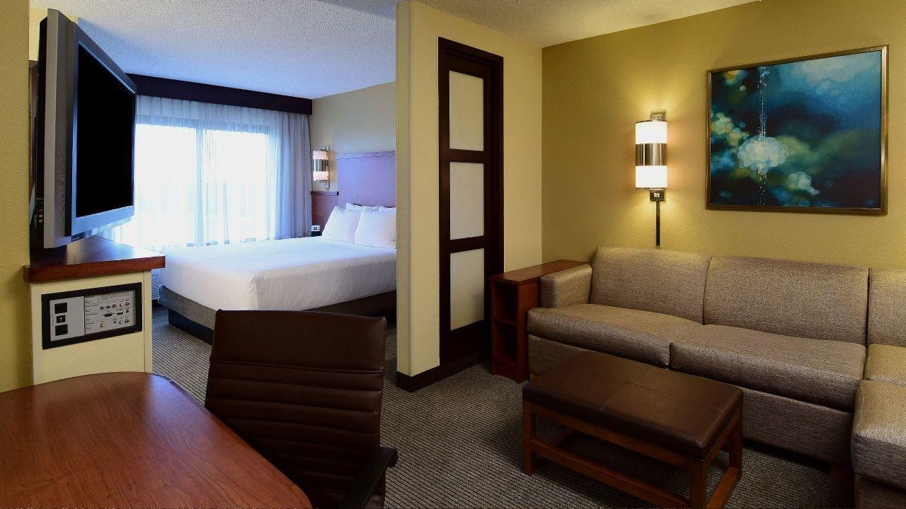 Hyatt Place Dallas Las Colinas Irving Bagian luar foto