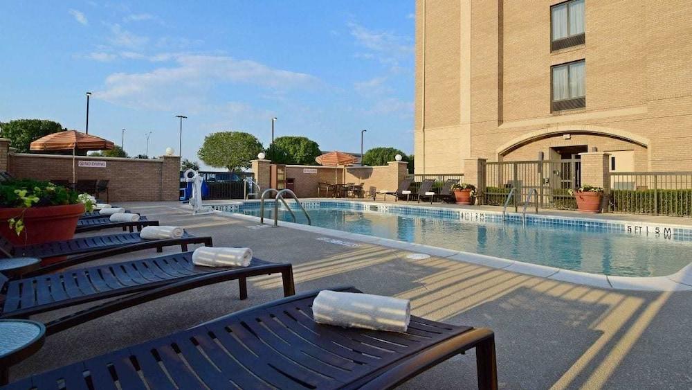 Hyatt Place Dallas Las Colinas Irving Bagian luar foto