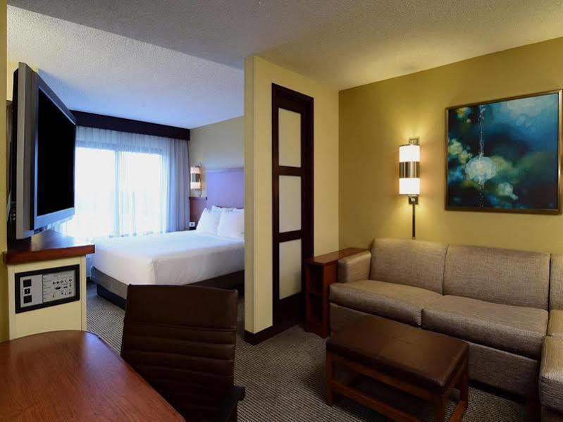 Hyatt Place Dallas Las Colinas Irving Bagian luar foto